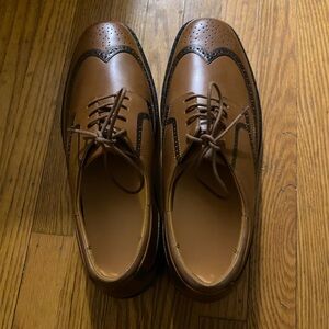 Dr Comfort brown wing tipped shoes 12W